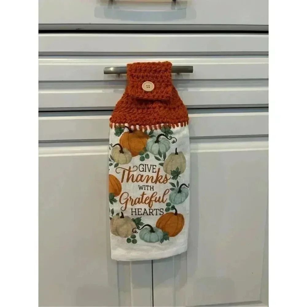 Crochet Top Kitchen Towel- Give Thanks With Grateful Hearts